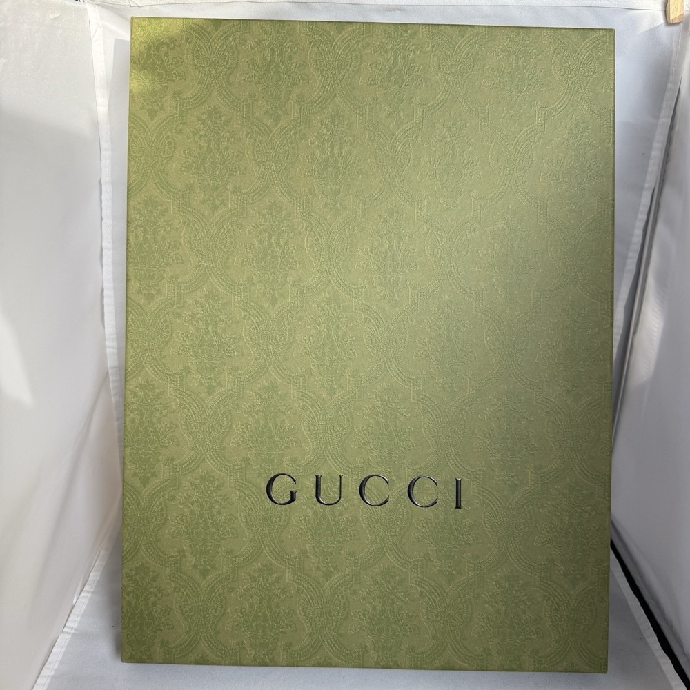 Gucci‎ Green Brocade/Embossed Decorative Gift Box ONLY 16 X 12 X 2w/Tissue Paper